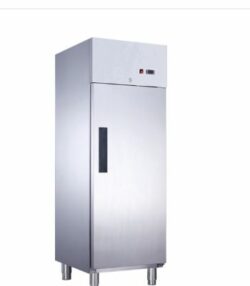 LEJE AF Industrikøleskab RP7 BASIC. Udbetaling 1498 kr. / mdr. leje 298 kr. OBS Skal køre med vandbehandling ellers ophører garantien.